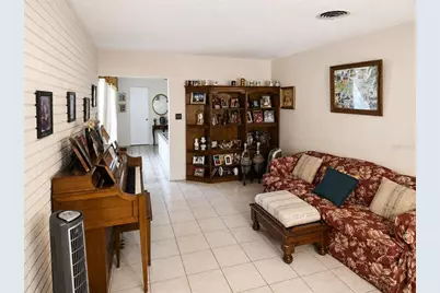 6035 7th Street S, Saint Petersburg, FL 33705 - Photo 8