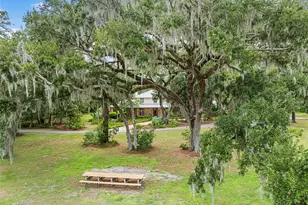33415 Kiefer Rd, Wesley Chapel, FL 33545 - Photo 18
