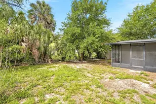 8118 Tanglewood Ln, Tampa, FL 33615 - Photo 34