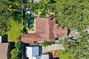 517 Avery Ave, Crystal Beach, FL 34681 - Photo 48