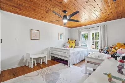 517 Avery Avenue, Crystal Beach, FL 34681 - Photo 24
