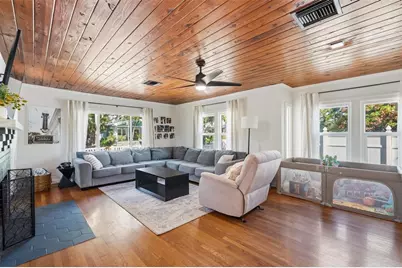 517 Avery Avenue, Crystal Beach, FL 34681 - Photo 4