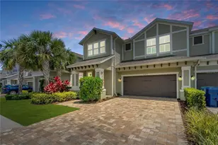 597 Ozona Village Dr, Palm Harbor, FL 34683 - Photo 1