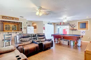 3008 Ripplewood Dr, Seffner, FL 33584 - Photo 10