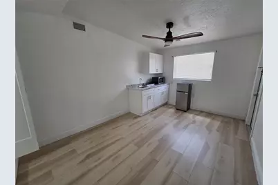 3222 Welborn Way, Tampa, FL 33619 - Photo 12