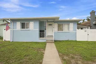 3827 38th Ave N, Saint Petersburg, FL 33713 - Photo 1
