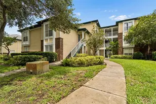 4115 Chatham Oak Ct, Tampa, FL 33624 - Photo 6