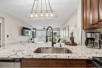4115 Chatham Oak Court #201, Tampa, FL 33624 - Photo 20