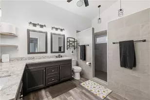 1570 Club Dr, Tarpon Springs, FL 34689 - Photo 12