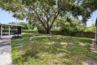 2287 Manor Boulevard N, Clearwater, FL 33765 - Photo 34
