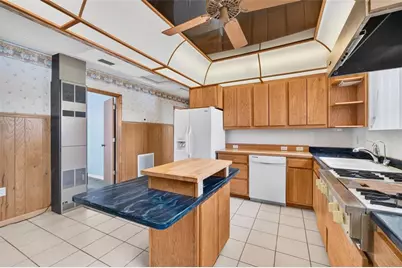 2600 25th Avenue N, Saint Petersburg, FL 33713 - Photo 12