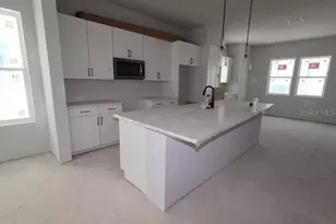 458 31st Wy N, Saint Petersburg, FL 33713 - Photo 8