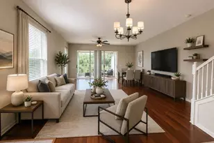 26613 Castleview Way, Wesley Chapel, FL 33544 - Photo 4