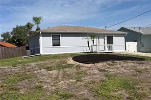 11748 Oceanspray Blvd, Englewood, FL 34224 - Photo 8