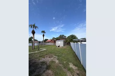 11748 Oceanspray Boulevard, Englewood, FL 34224 - Photo 18