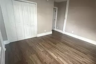 819 6th St N, Saint Petersburg, FL 33701 - Photo 10