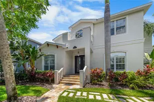 4802 W Beachway Dr, Tampa, FL 33609 - Photo 2