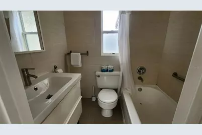 621 Bay Esplanade, Clearwater Beach, FL 33767 - Photo 10