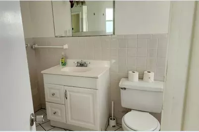 621 Bay Esplanade, Clearwater Beach, FL 33767 - Photo 14