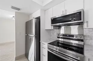 2778 Brattle Ln, Clearwater, FL 33761 - Photo 10