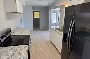 11113 Carnegie Ave, Englewood, FL 34224 - Photo 4