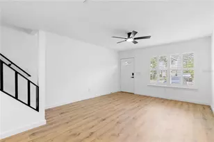 8711 Cobbler Pl, Tampa, FL 33615 - Photo 8