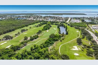6537 Cape Hatteras Way NE #2, Saint Petersburg, FL 33702 - Photo 6