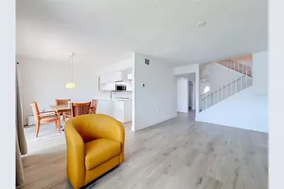 6537 Cape Hatteras Way NE #2, Saint Petersburg, FL 33702 - Photo 12