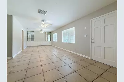 7123 Woodfield Drive, Tampa, FL 33617 - Photo 6
