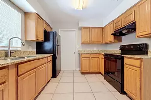 7123 Woodfield Dr, Tampa, FL 33617 - Photo 22