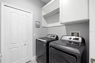 9613 W Park Village Dr, Tampa, FL 33626 - Photo 18