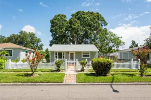 835 49th Ave N, Saint Petersburg, FL 33703 - Photo 1
