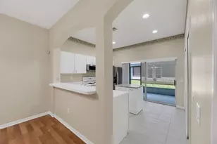 6737 Lake Rochester Ln, Gibsonton, FL 33534 - Photo 10