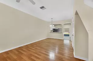 6737 Lake Rochester Ln, Gibsonton, FL 33534 - Photo 6