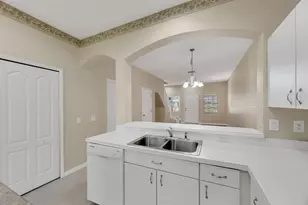 6737 Lake Rochester Ln, Gibsonton, FL 33534 - Photo 16