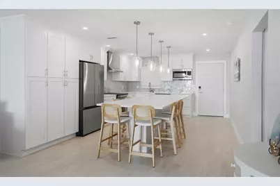 5555 Gulf Boulevard #116, Saint Pete Beach, FL 33706 - Photo 6