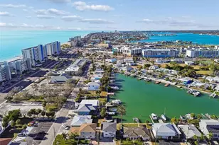 14919 N Bayshore Dr, Madeira Beach, FL 33708 - Photo 4