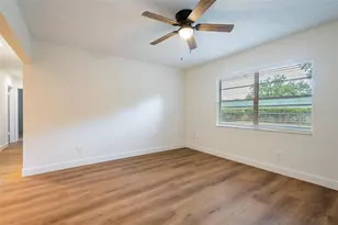 4702 Southbreeze Dr, Tampa, FL 33624 - Photo 6