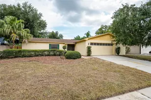 4702 Southbreeze Dr, Tampa, FL 33624 - Photo 2