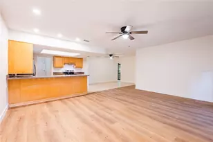 4702 Southbreeze Dr, Tampa, FL 33624 - Photo 16