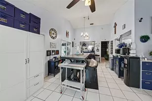 2250 Springwood Cir W, Clearwater, FL 33763 - Photo 10