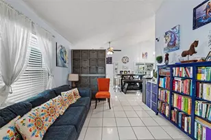 2250 Springwood Cir W, Clearwater, FL 33763 - Photo 8