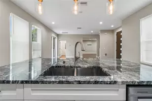 8528 Patsy St, Tampa, FL 33615 - Photo 8
