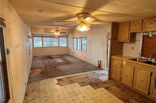5042 76th St N, Saint Petersburg, FL 33709 - Photo 8