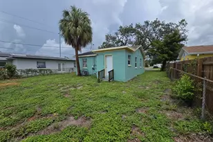 1511 27th St S, Saint Petersburg, FL 33712 - Photo 20