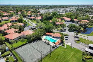 1712 Hammock Pine Blvd, Clearwater, FL 33761 - Photo 2