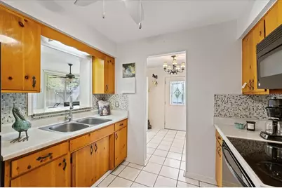 12510 Noreast Lake Drive, Tampa, FL 33612 - Photo 20