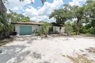 4986 Woodland Dr, Saint Petersburg, FL 33708 - Photo 6