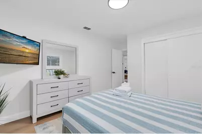 4986 Woodland Drive, Saint Petersburg, FL 33708 - Photo 22