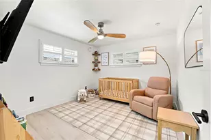 6241 Tanglewood Dr NE, Saint Petersburg, FL 33702 - Photo 36